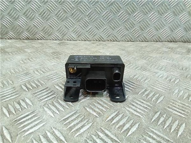 255452832 MERCEDES Relé de los calentadores  en stock Huelva