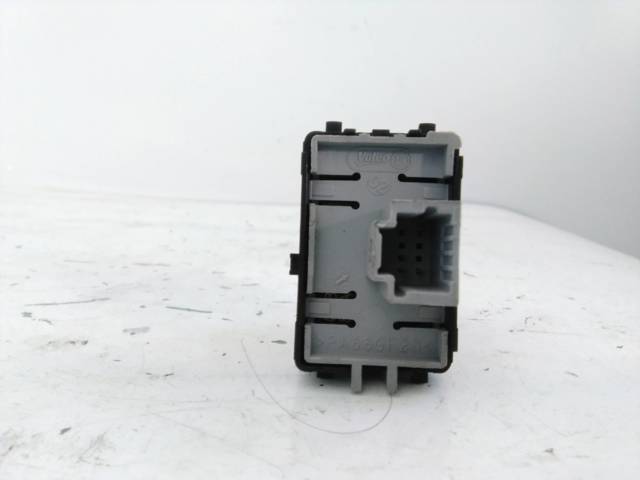 255500002R Renault (RVI)