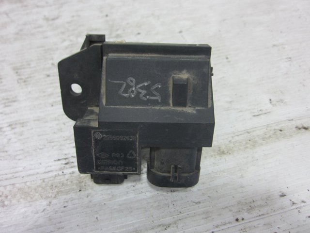 RENAULT 255509263R Regulador de velocidad del ventilador de refrigeración (unidad de control)  comprar en Ponferrada