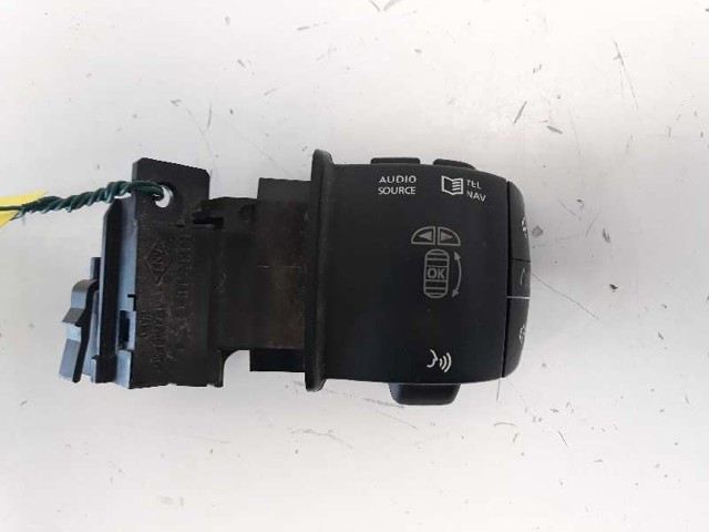 255520014R RENAULT Interruptor de la columna de dirección para control de audio  en stock Córdoba