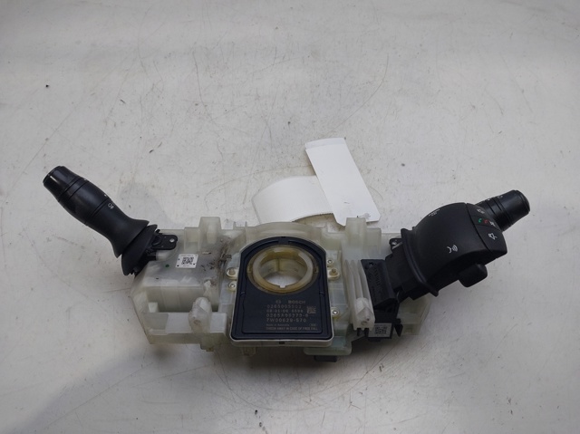 255670001R Renault (RVI)