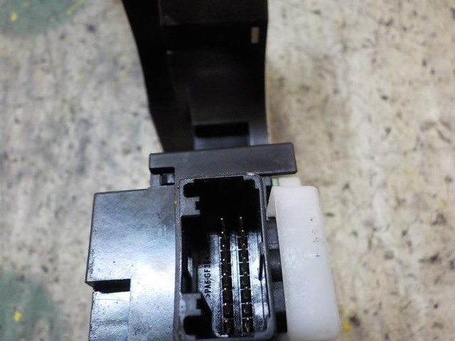 255670040R RENAULT Conmutador de la columna de dirección completo  comprar en Oviedo