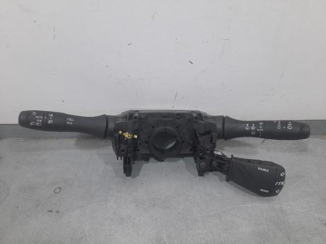Interruptor de la columna de dirección completo Dacia Sandero III desde 77,14 €