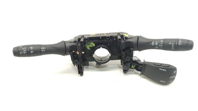 Comprar Conmutador de la columna de dirección completo Dacia Sandero III  a bajo precio
