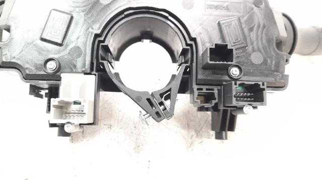 Conmutador en la columna de dirección completo Dacia Duster HM