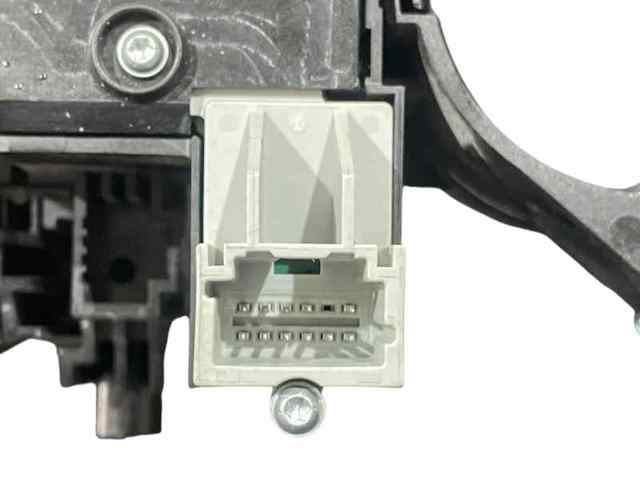 Conmutador en la columna de dirección completo Dacia Duster HM