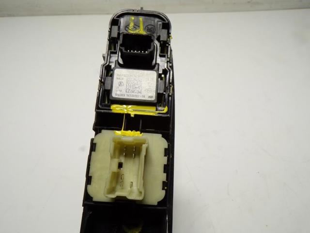 255700068R RENAULT Módulo de espejos retrovisores en la puerta  comprar en Oviedo