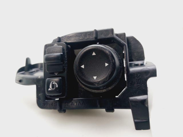 255704EA1B NISSAN  en stock Huelva
