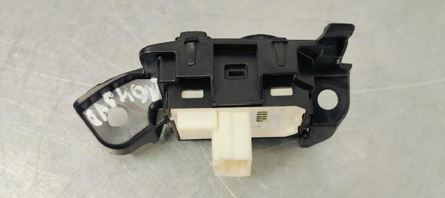 255704EA1B NISSAN  en stock Gandía