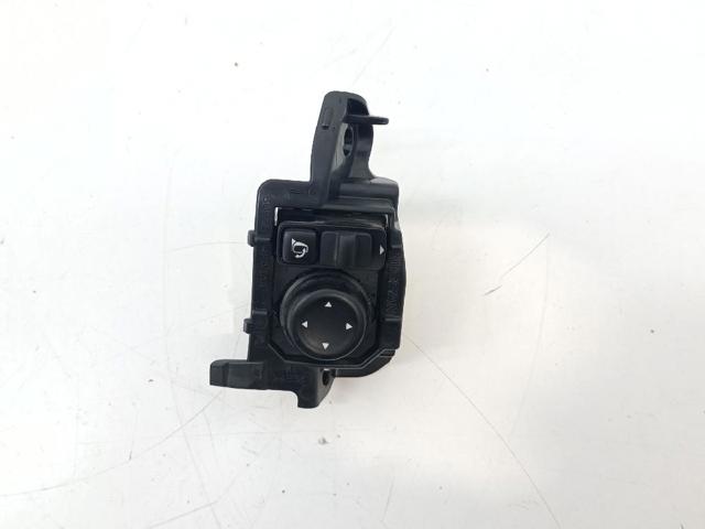 255704EA1B Nissan/Infiniti