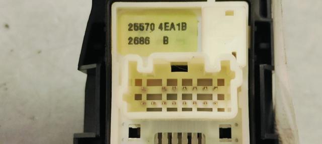 NISSAN 255704EA1B  en stock Salamanca