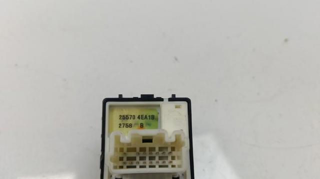 255704EA1B NISSAN  comprar en Oviedo