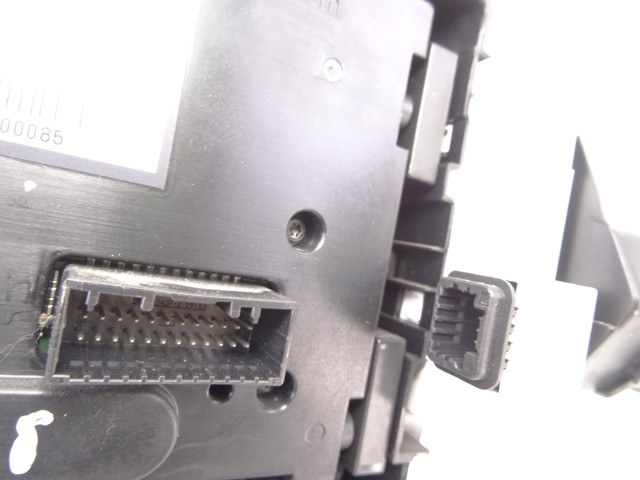 259150931R Pantalla  en stock Sabadell