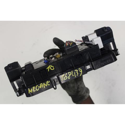 RENAULT 259156554R Pantalla  en stock Salamanca