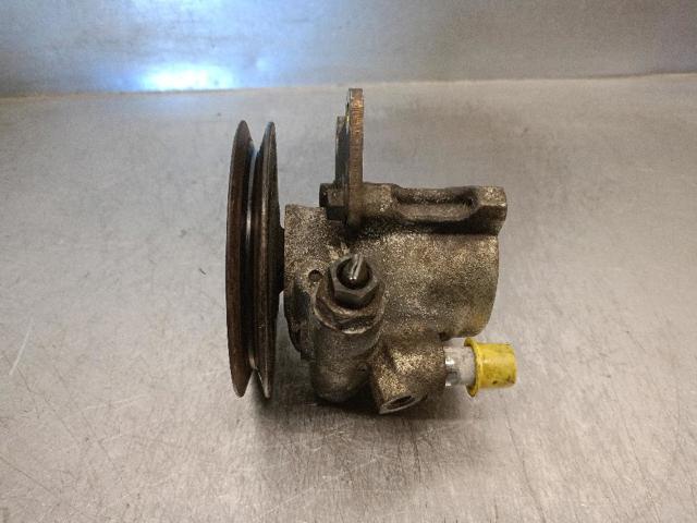26008257 Bomba de dirección comprar Girona