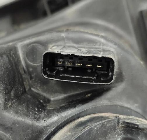 260100203R RENAULT Faro derecho  disponible Alicante