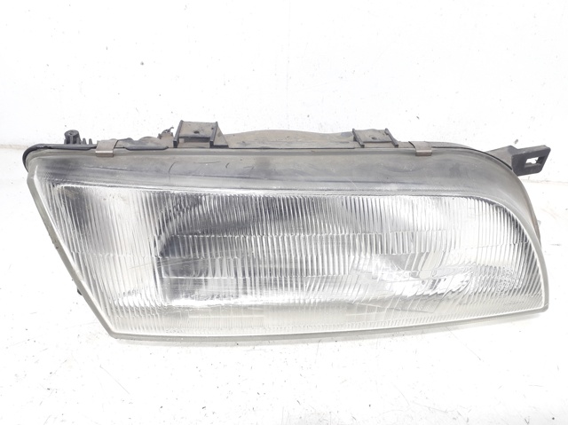 Faro derecho para Nissan Almera N15