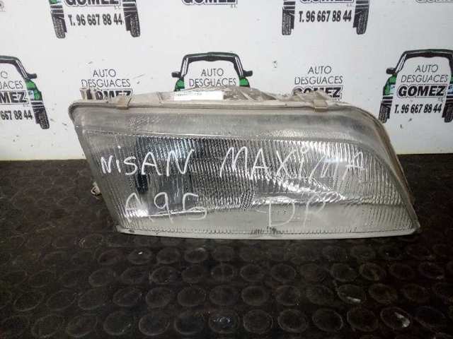 Luz derecha 2601044U25 NISSAN
