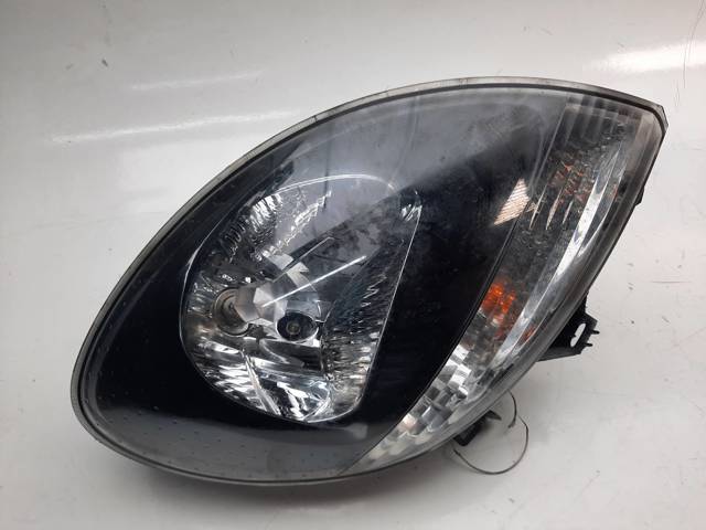 Faro derecho 260104911R Renault (RVI)