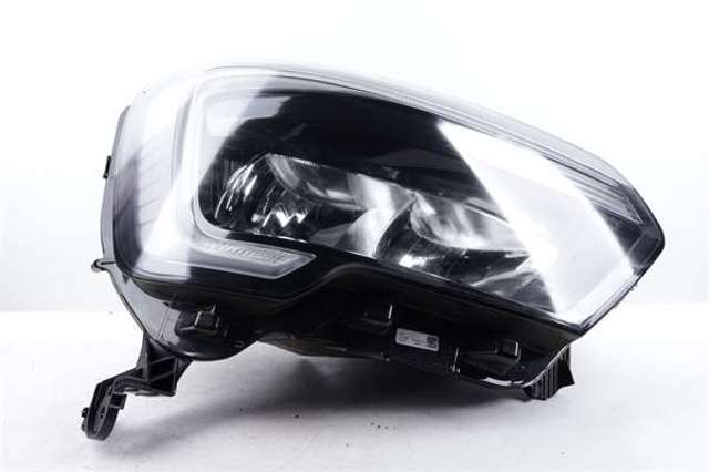 RENAULT 260105567R Faro derecho  disponible Lugo