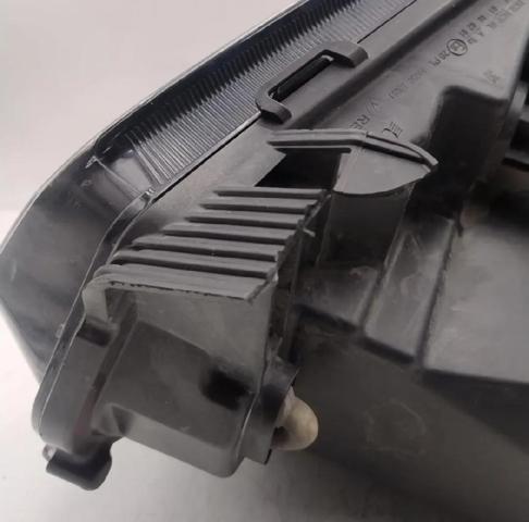 260105567R RENAULT Faro derecho  comprar en Oviedo