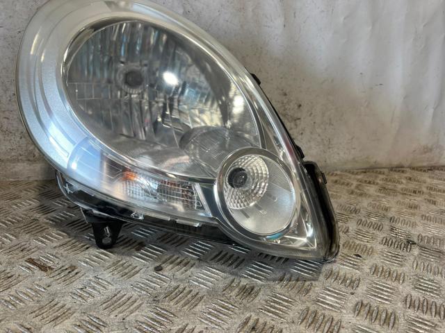 Faro delantero derecho 260106220R RENAULT