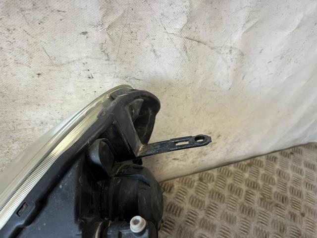 260106220R RENAULT Faro derecho  comprar en Oviedo