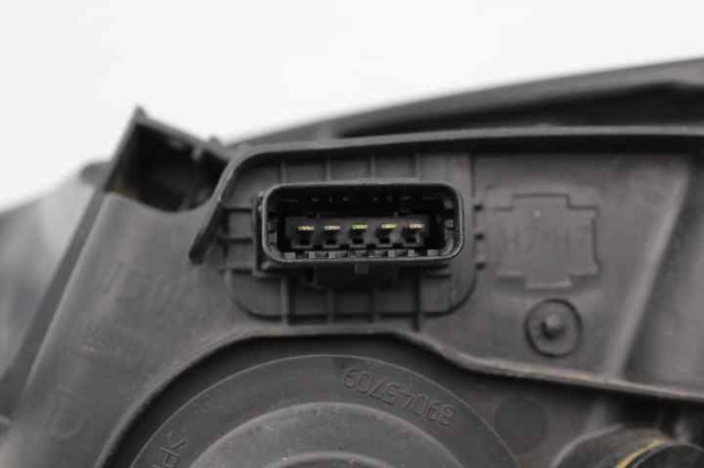 RENAULT 260106928R Faro derecho comprar Tarragona