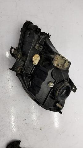 RENAULT 260107401R Faro derecho  en stock Terrassa