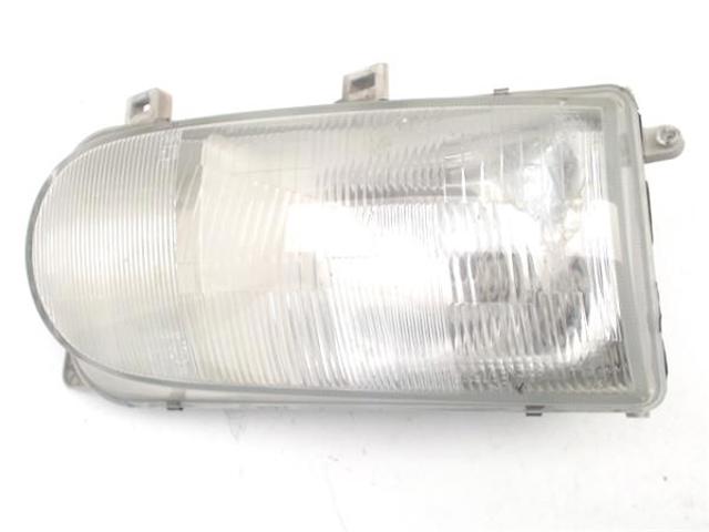 Faro derecho 260107C002 Nissan