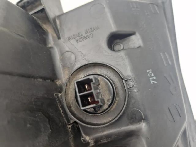 260108H90A NISSAN Faro derecho  en stock Gandía