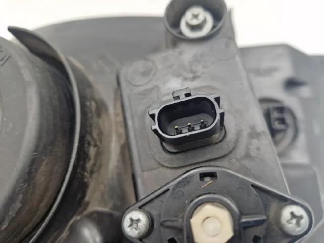 260108H90A NISSAN Faro derecho  comprar en Jaén