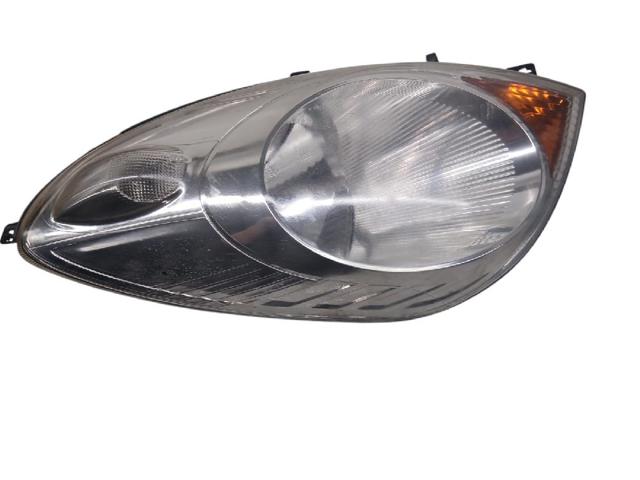 Luz derecha 260109U100 NISSAN