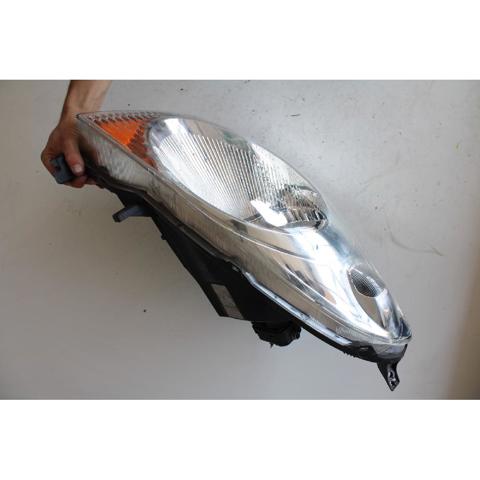 260109U100 NISSAN Faro derecho  comprar en Jaén
