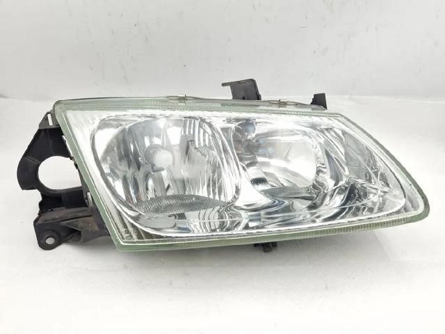Faro delantero derecho 26010BC50A NISSAN
