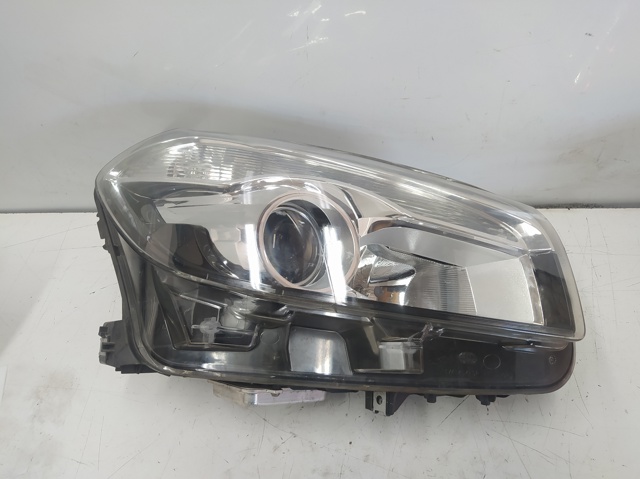 Faro derecho 26010BR60B Nissan