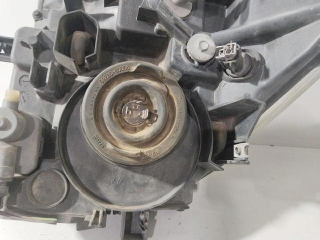 Faro derecho Nissan Navara D40