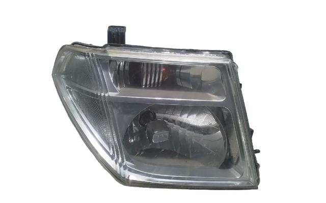 Faro derecho Nissan Navara D40