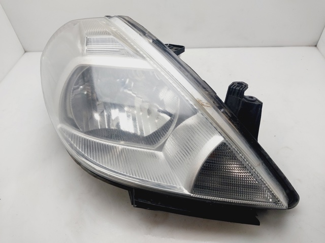 Comprar Faro derecho Nissan Tiida  C11X a bajo precio