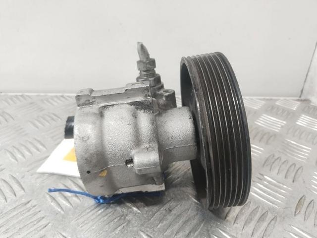 26054891 RENAULT Bomba de dirección comprar Alcalá