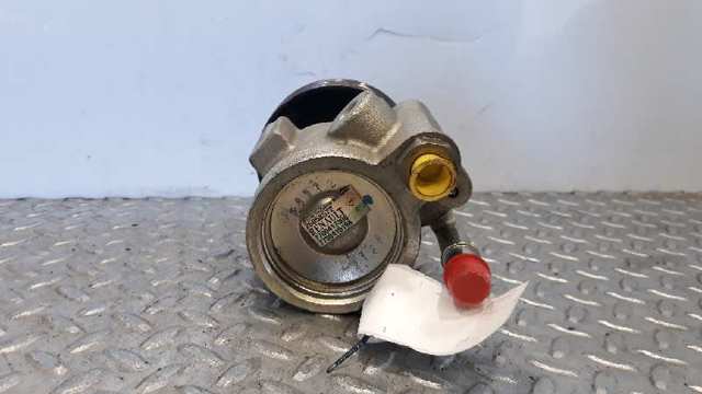 26058572 RENAULT Bomba de dirección  en stock Córdoba