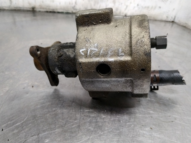 RENAULT 26058572 Bomba de dirección asistida  disponible España