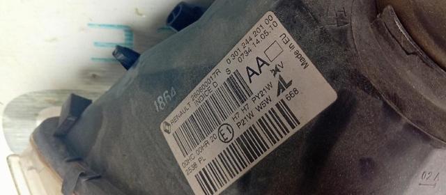 260600017R RENAULT Faro izquierdo  comprar en Oviedo