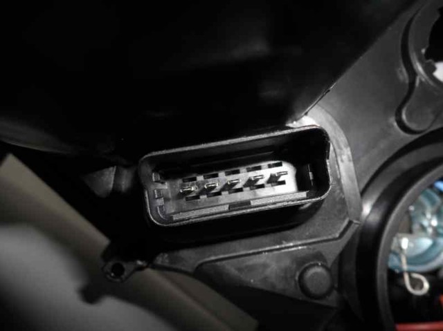 RENAULT 260603054R Faro izquierdo comprar Barcelona