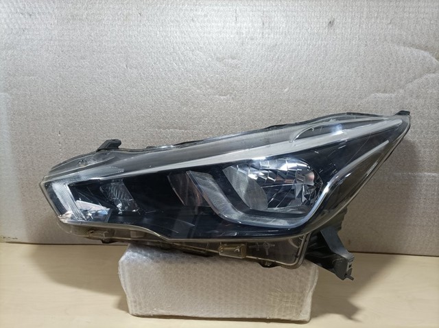 Faros delanteros para Nissan Micra  (K14)