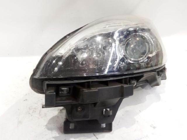 RENAULT 260606760R Faro izquierdo  en stock Terrassa