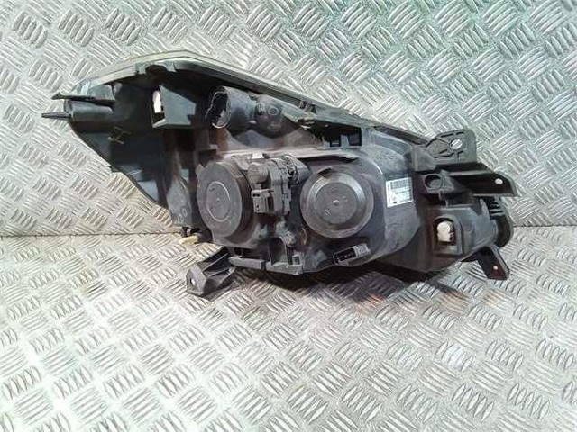 RENAULT 260607570R Faro izquierdo  en stock Terrassa