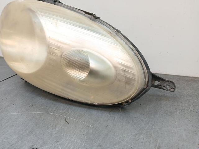 26060AX700 NISSAN Faro izquierdo  en stock Gandía