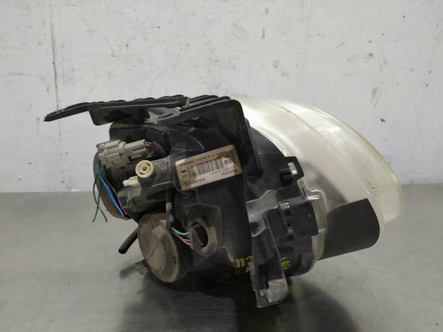 NISSAN 26060BV90A Faro izquierdo  en stock Salamanca