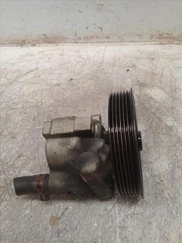 RENAULT 26090956 Bomba de dirección  en stock Salamanca
